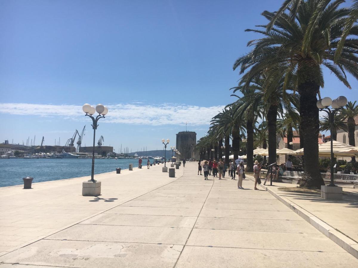 Blue Shell Trogir Apartment Екстер'єр фото
