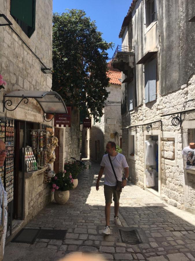 Blue Shell Trogir Apartment Екстер'єр фото