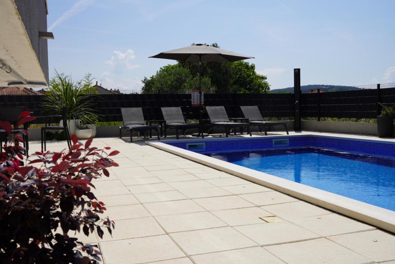 Blue Shell Trogir Apartment Екстер'єр фото